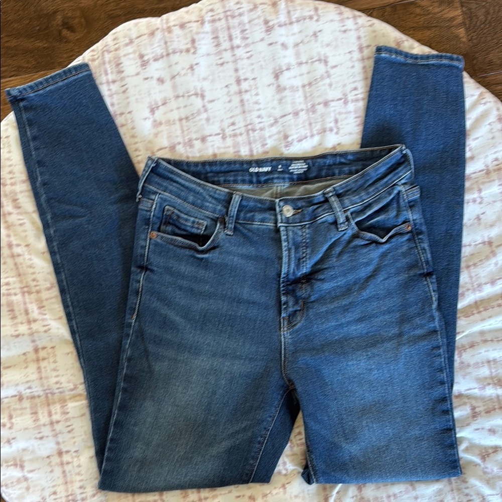 Old Navy Tall Skinny Jeans size 8 long